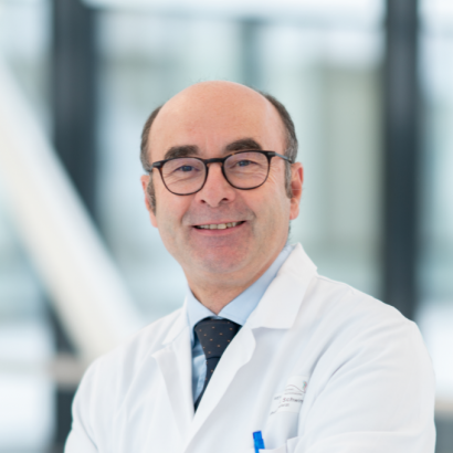 Prof. Dr. Robert H. G. Schwinger, Chefarzt der Medizinischen Klinik II in Weiden